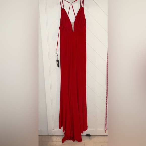 Faviana style 7920 formal prom dress gown RED high slit deep V-neck plunge NWT - Picture 12 of 16